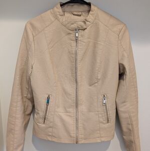 Elegant Cream Women's Jacket Size Medium